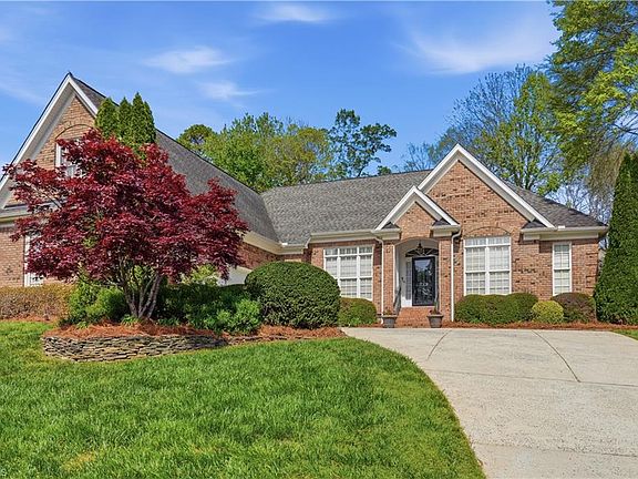 2nd image of 719 Greyrock Rd