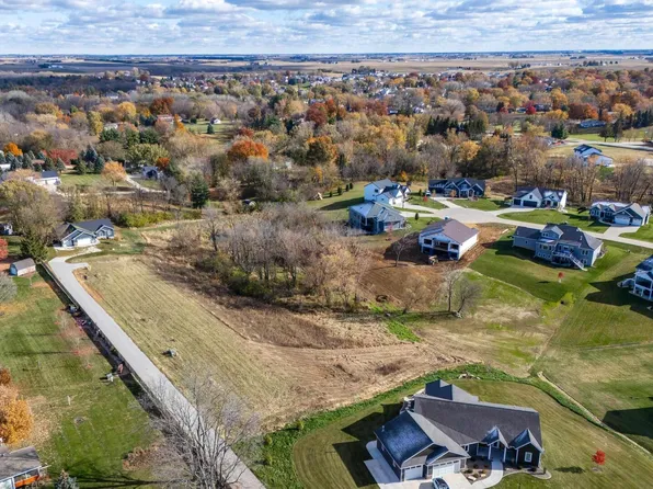 27111 181st Ave #1219, Long Grove, IA 52756