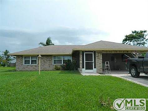 1st image of 602 SW Violet Ave