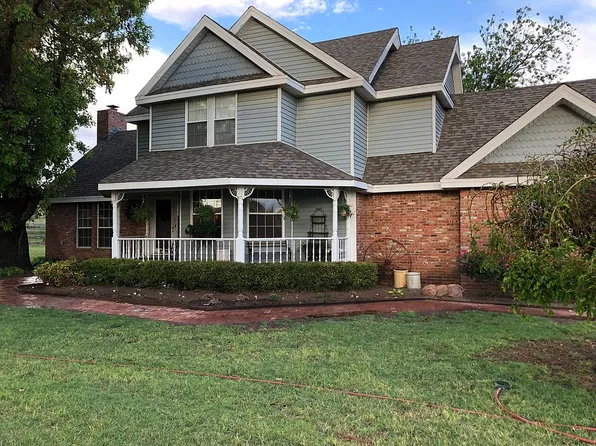 1401 C St, Snyder, OK 73566