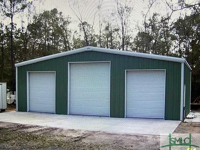 2nd image of 1011 Belfast River Rd