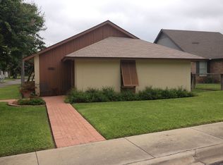 608 E Leona St, Uvalde, TX 78801