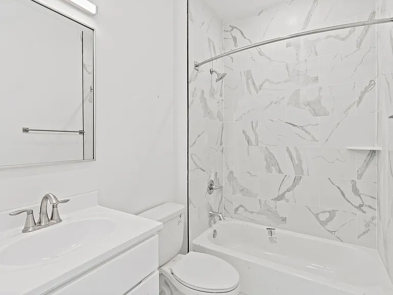 Nova Commons - 3952 Lancaster Avenue — Photo 34