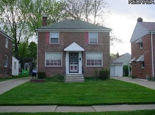 5566 Beechwood Ave, Maple Heights, OH