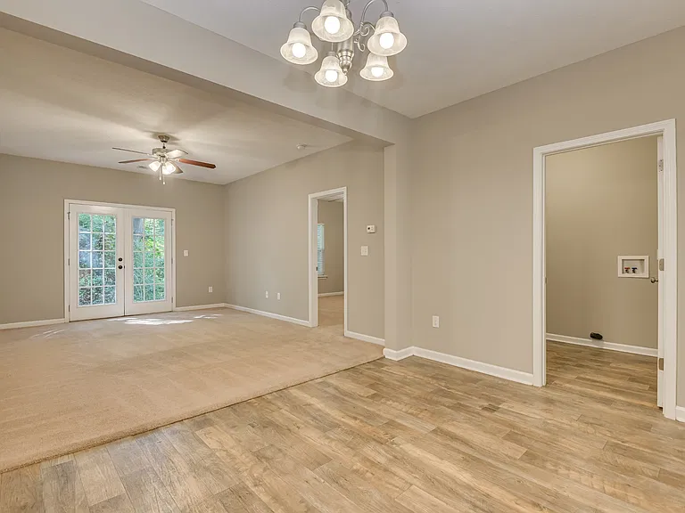 205 Old Berzelia Rd — Photo 4