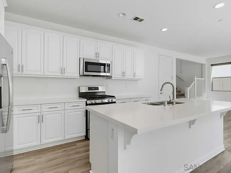 1041 Sea Glass Way — Photo 18