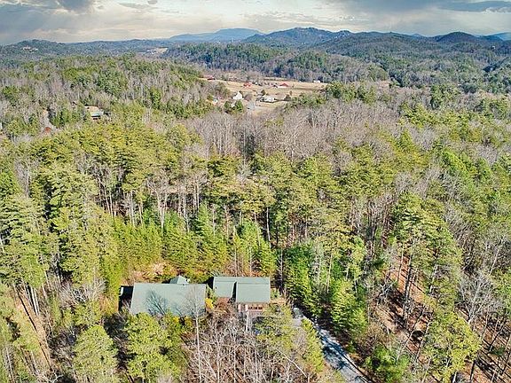 4th image of 2813 Piney Cove Way