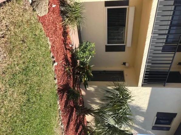 325 S Banana River Blvd APT 301, Cocoa Beach, FL 32931