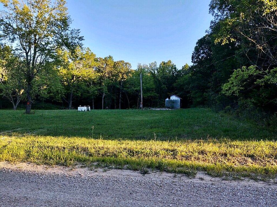 2nd image of 24 Flint Ridge Rd