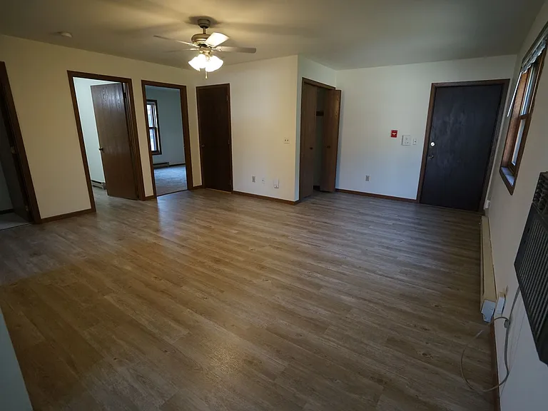 1610 Washington Ave — Photo 2
