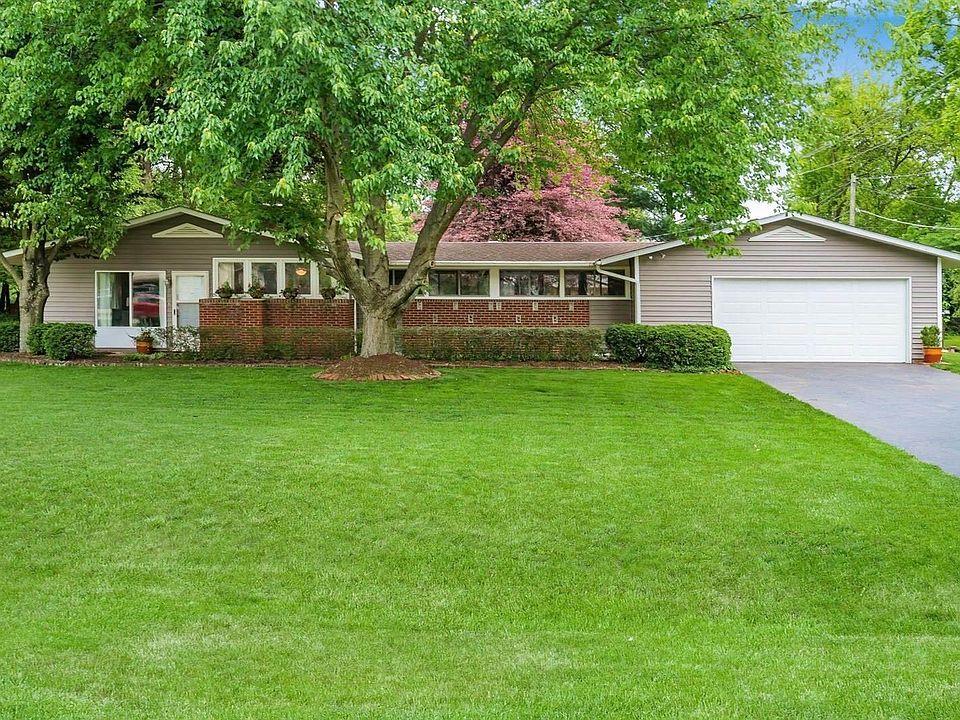 1st image of 3200 Darbyshire Dr