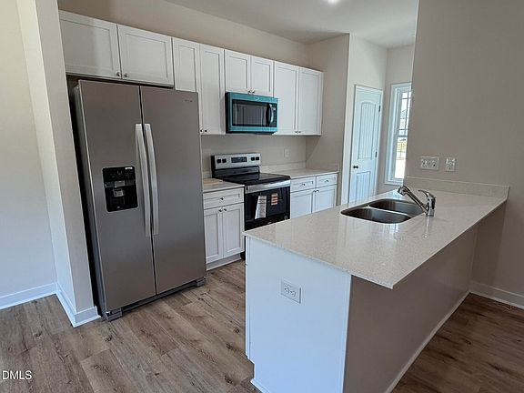 4th image of 228 Jacobs Ridge Dr