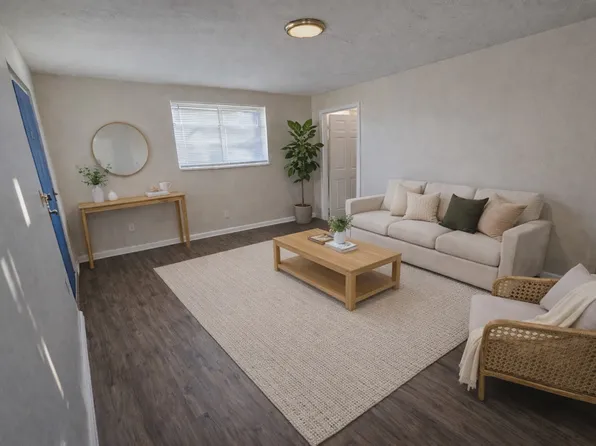 1422 Macon St #201, Aurora, CO 80010