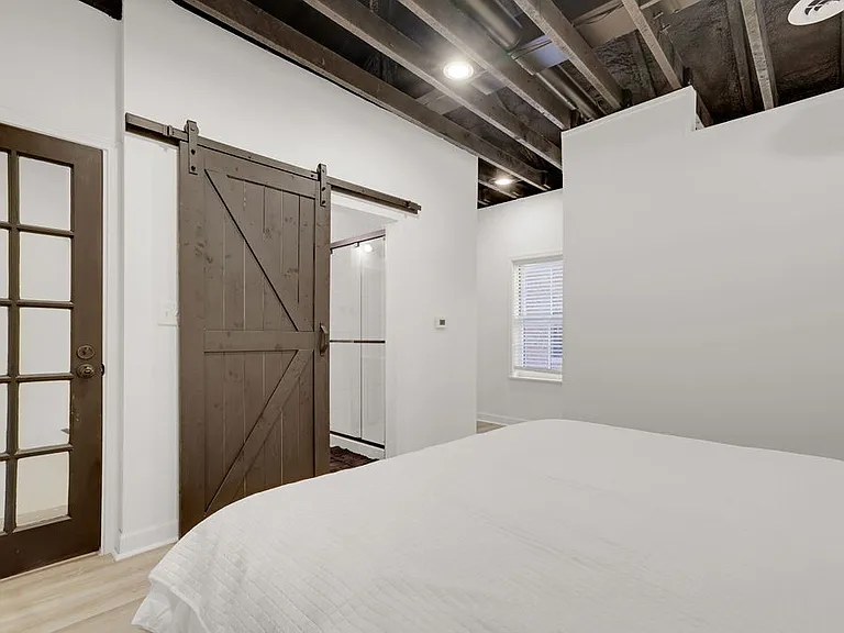 145 E Livingston Ave #C — Photo 3
