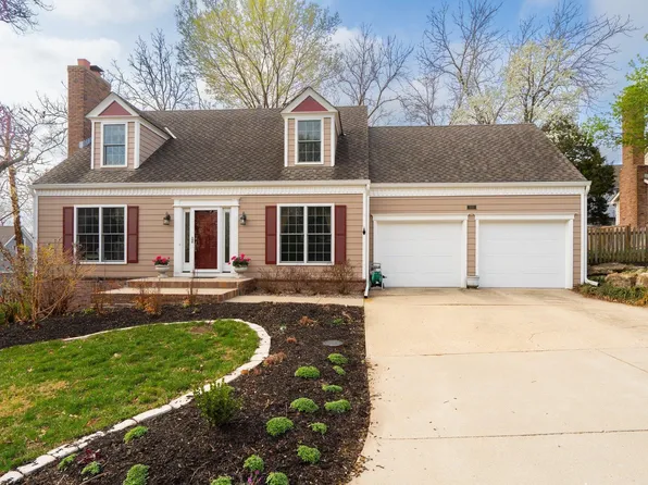1113 Williamsburg Pl, Lawrence, KS 66049