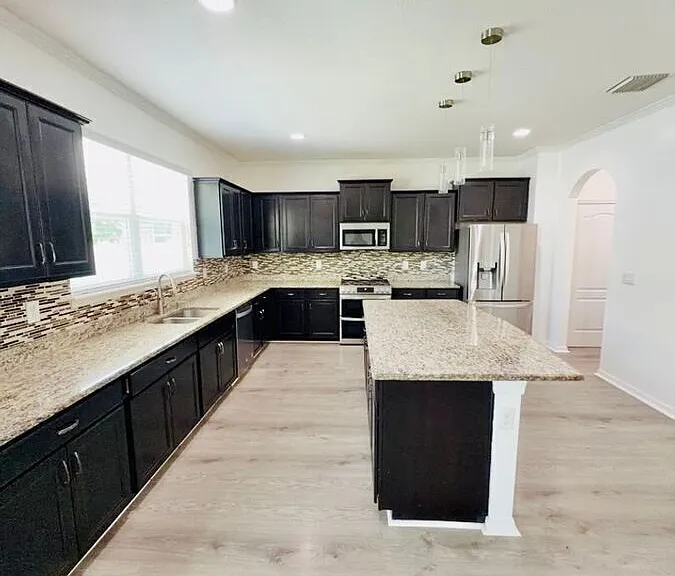 5344 Suncatcher Dr — Photo 32