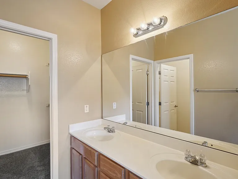Sereno Townhomes — Photo 46