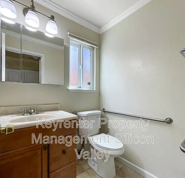 1293 Knollview Dr — Photo 10