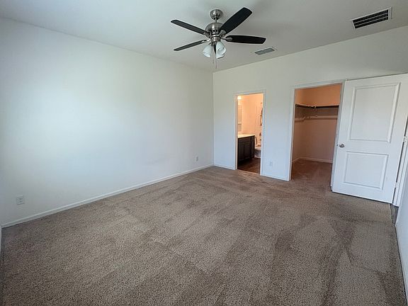 5th image of 821 Cedar Elm Dr
