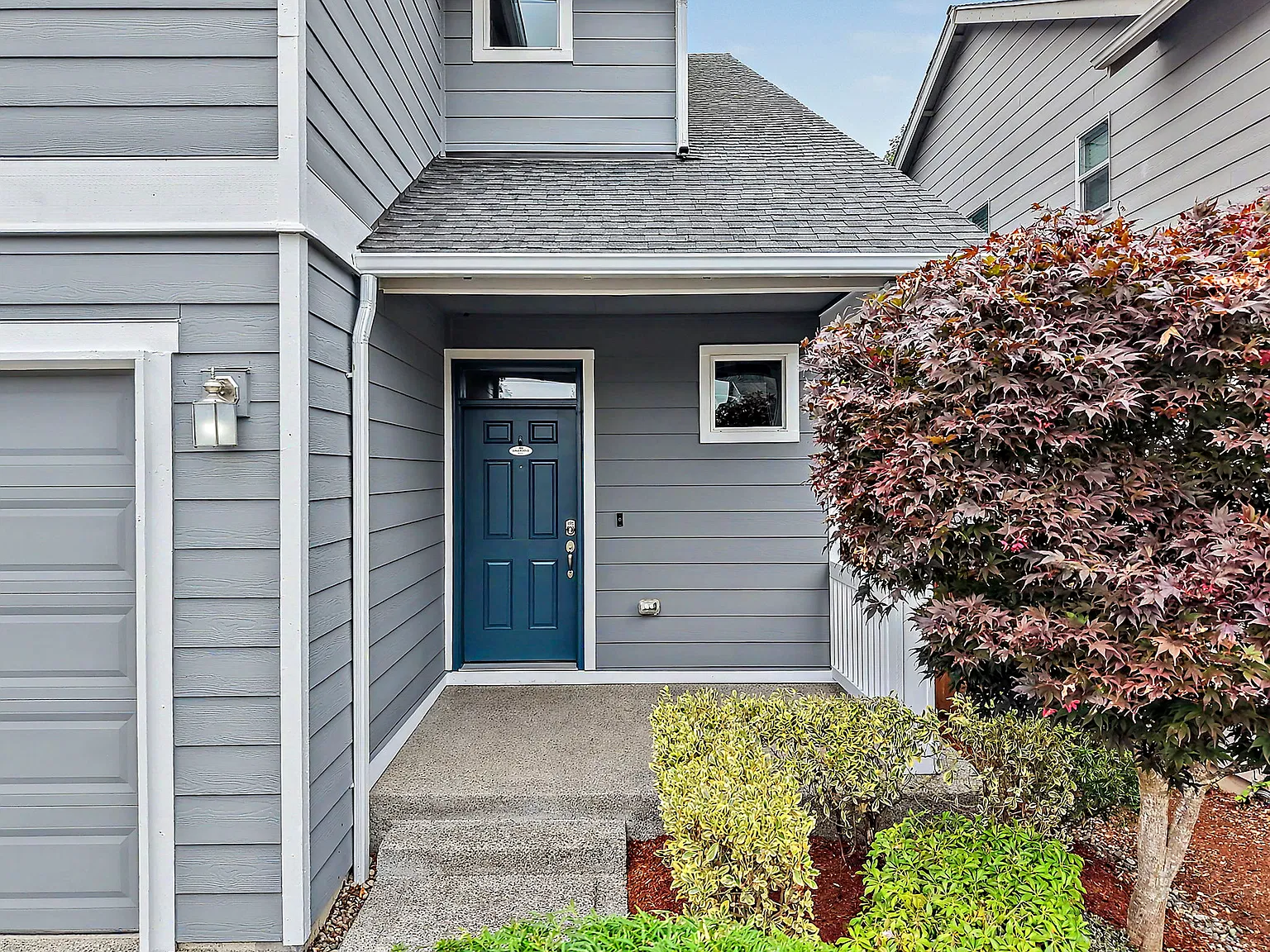 3 bed, 2.5 bath, 2517 sqft, $3,650 — Photo 2
