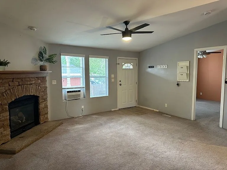 1744 S Union Pacific St — Photo 4