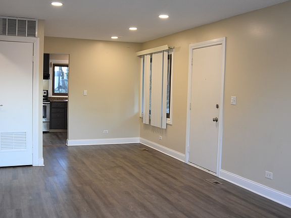 2nd image of 5527 Delmonte Dr #5527