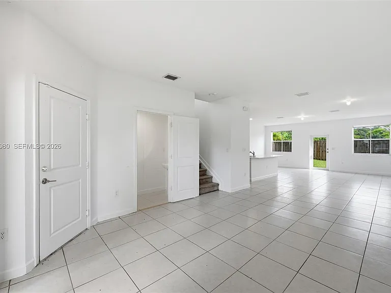 2345 NW 131st Cir — Photo 3