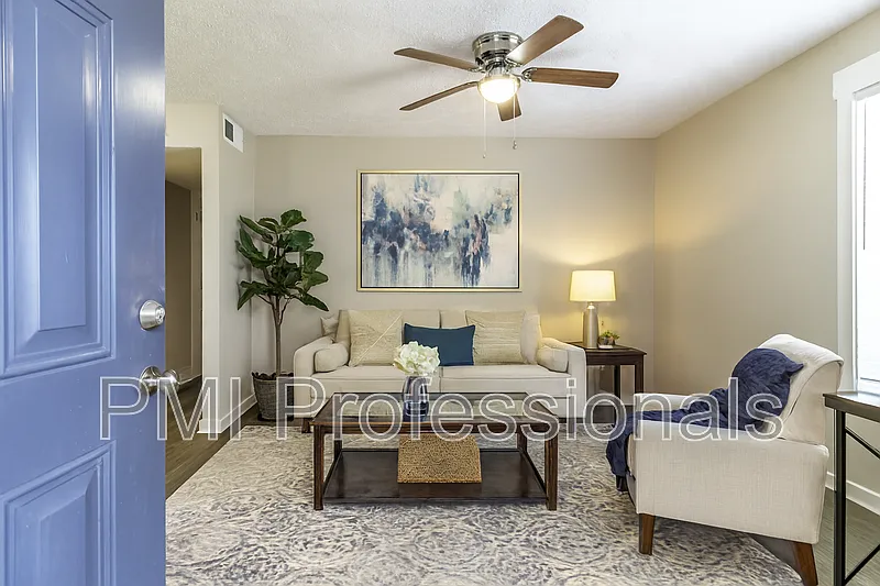 1 bed, 1.0 bath, 630 sqft, $1,099 — Photo 2