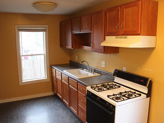 4th image of 513 Cleveland Ave