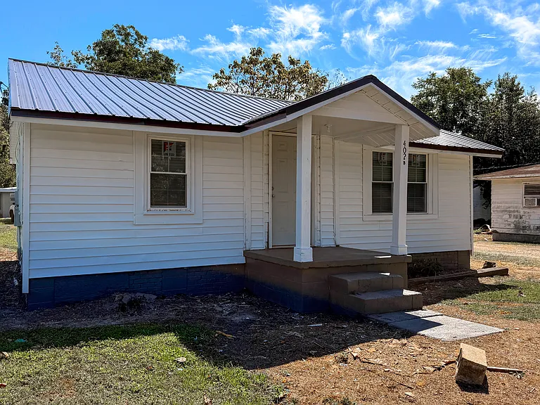 402 Curry Ln #B — Photo 1