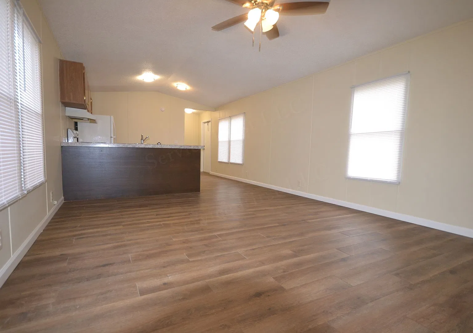 B05 Trailer Rental in Lake Meadows — Photo 4