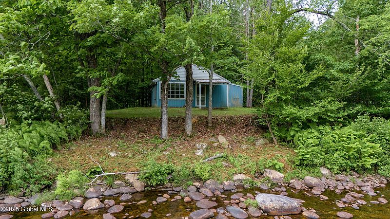 3rd image of 181 Hernandez Road