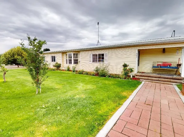 502 3rd St, Carlin, NV 89822