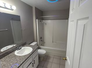 3231 D St NE #14, Salem, OR 97301