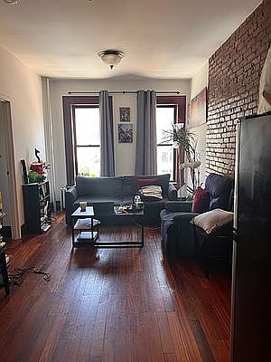 2nd image of 350 E 67th St #19