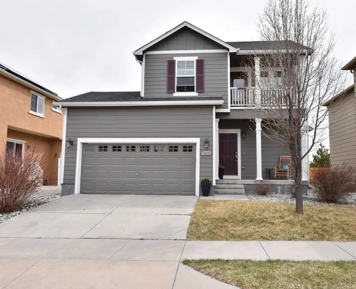 2 bed, 3.5 bath, 2151 sqft, $2,175 — Photo 1