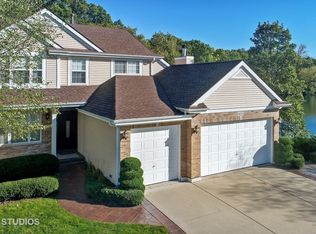 403 Merry Oaks Rd, Streamwood, IL 60107