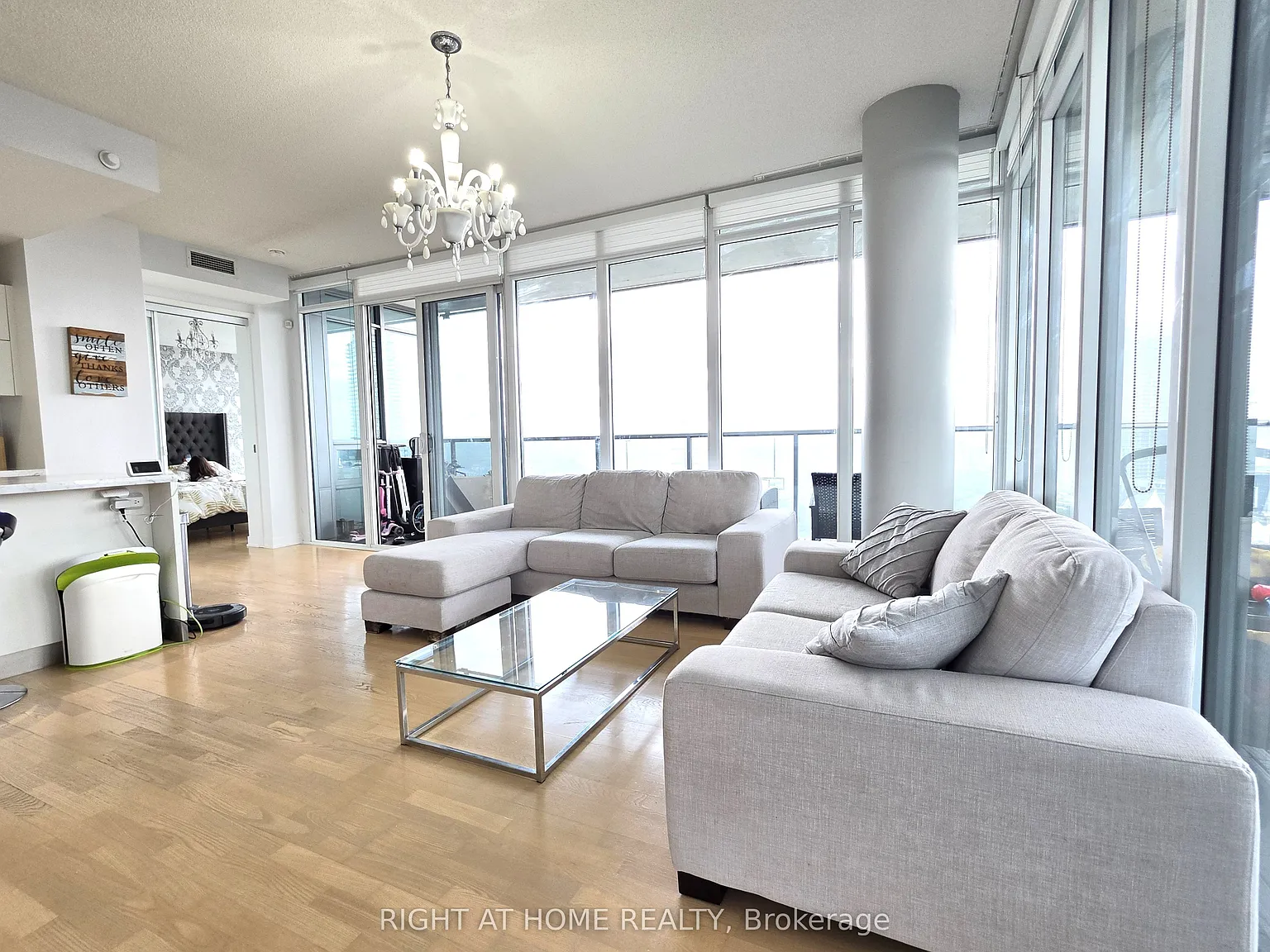 South Beach Condos — Photo 3