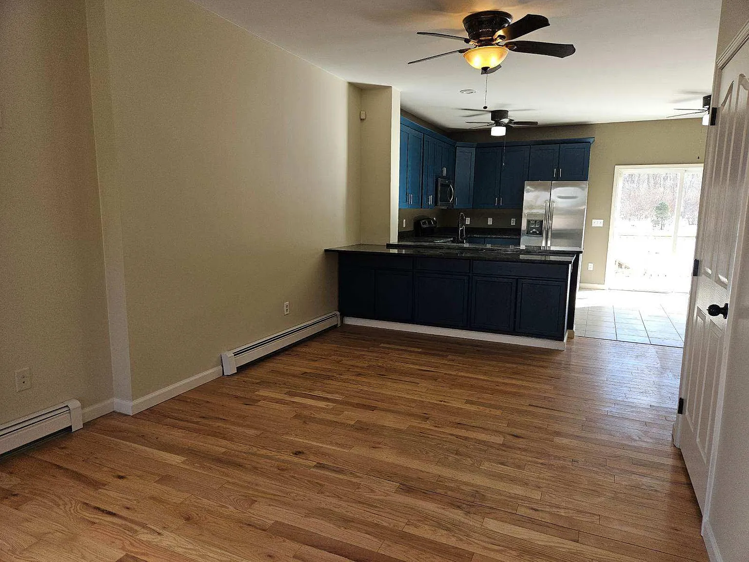 2 bed, 1.5 bath, 1312 sqft, $2,600 — Photo 3