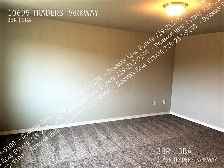 10695 Traders Pkwy — Photo 14