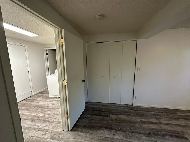 501 Russell Ave N #L — Photo 12