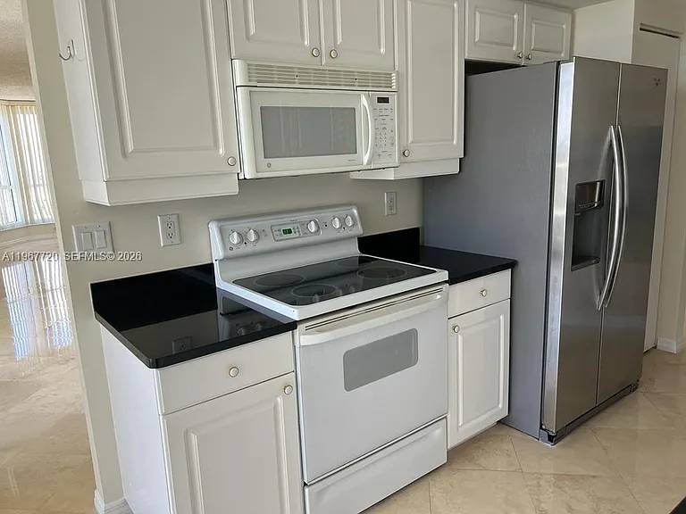 21055 Yacht Club Dr #1009 — Photo 7