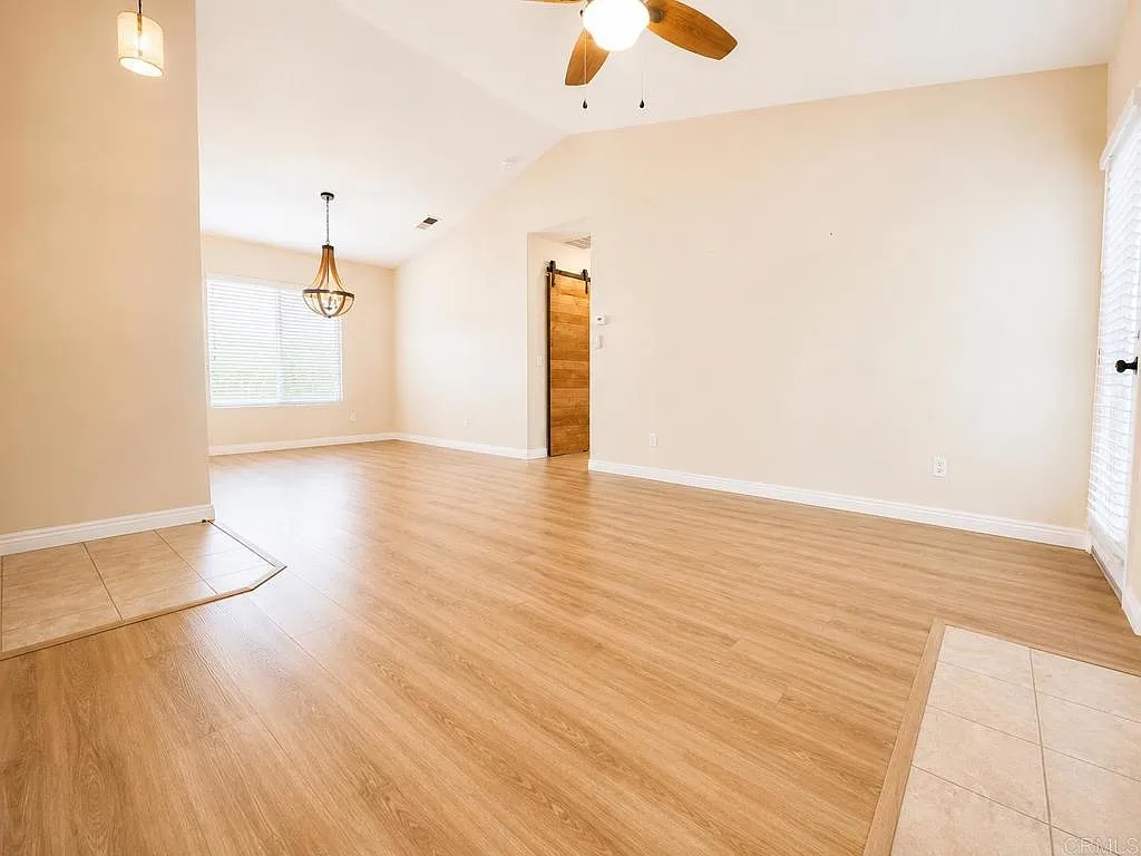 2 bed, 1.5 bath, 947 sqft, $2,750 — Photo 2