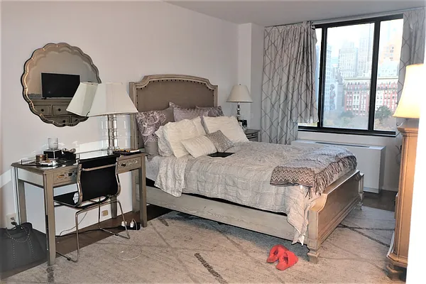 Rented by Newell and Assoc. | media 14