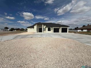 8124 N Tomlinson St, Hobbs, NM 88242