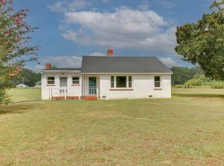 2859 E River Rd, Cardinal, VA 23025