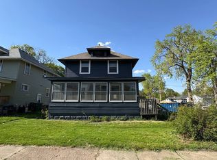 202 Summit Ave, Waterloo, IA 50701