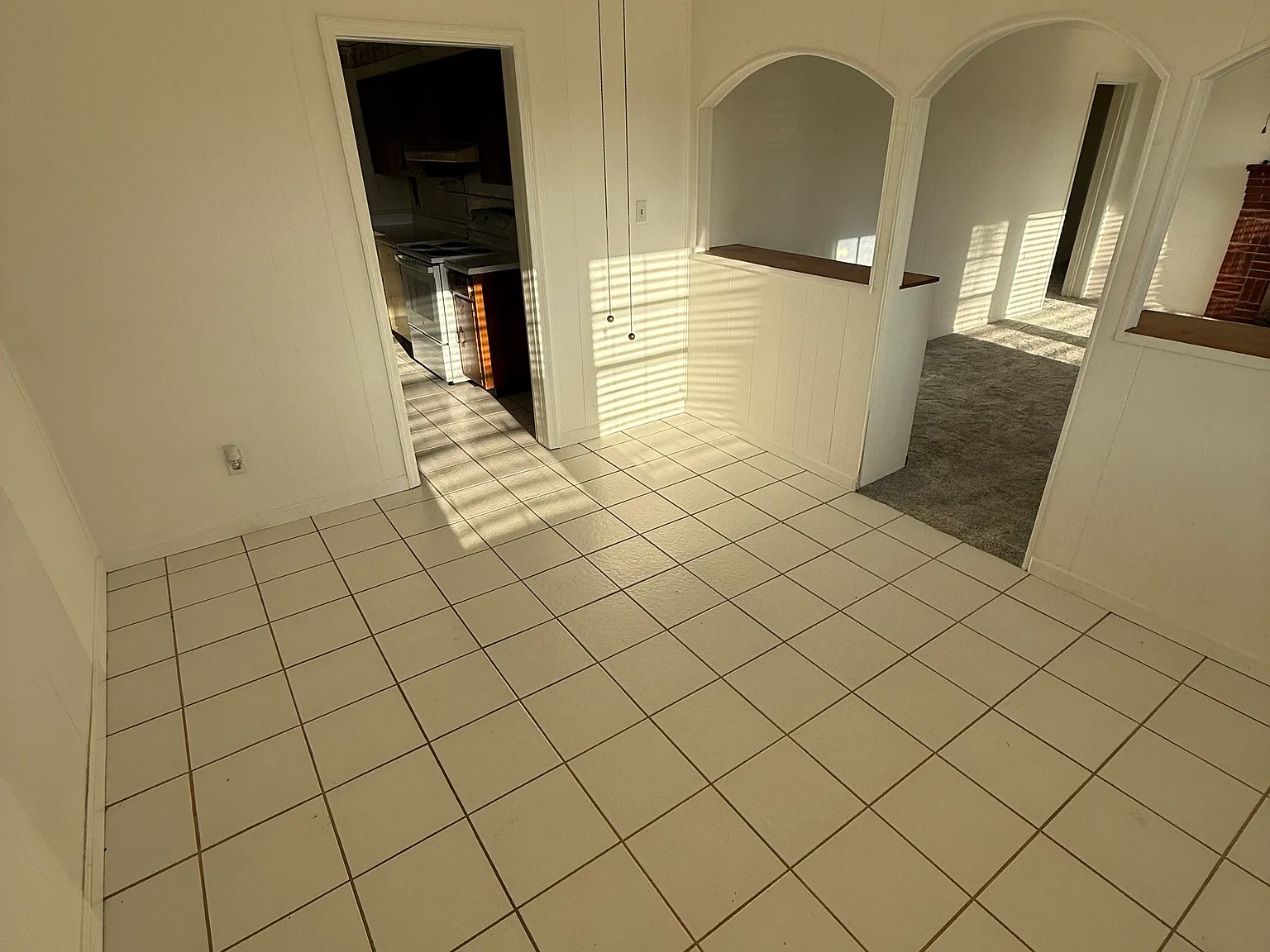 3 bed, 1237 sqft, $1,550 — Photo 2