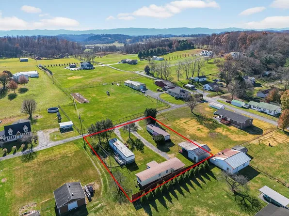 28497 Kenwood Dr, Abingdon, VA 24361