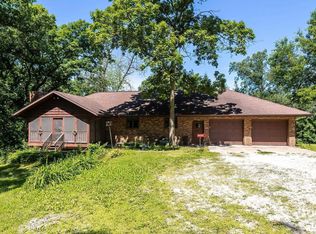 9128 147th St W, Taylor Ridge, IL 61284